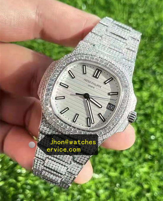 White Dial Damonds Nautilus 5711/1A