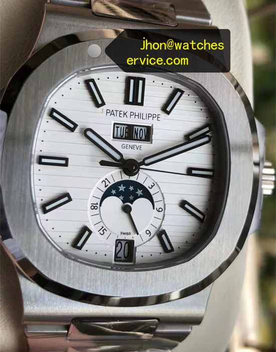 White Dial Steel Nautilus 5726/1A-010