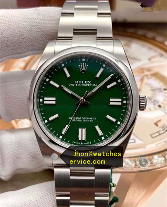 41MM Green Dial Rolex Oyster m124300-0005